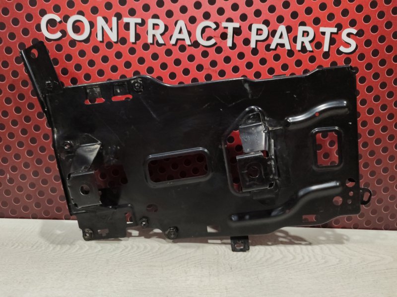 Площадка АКБ Citroen DS7 Crossback 1.6 бензин Площадка АКБ Citroen DS7 Crossback 1.6 бензин