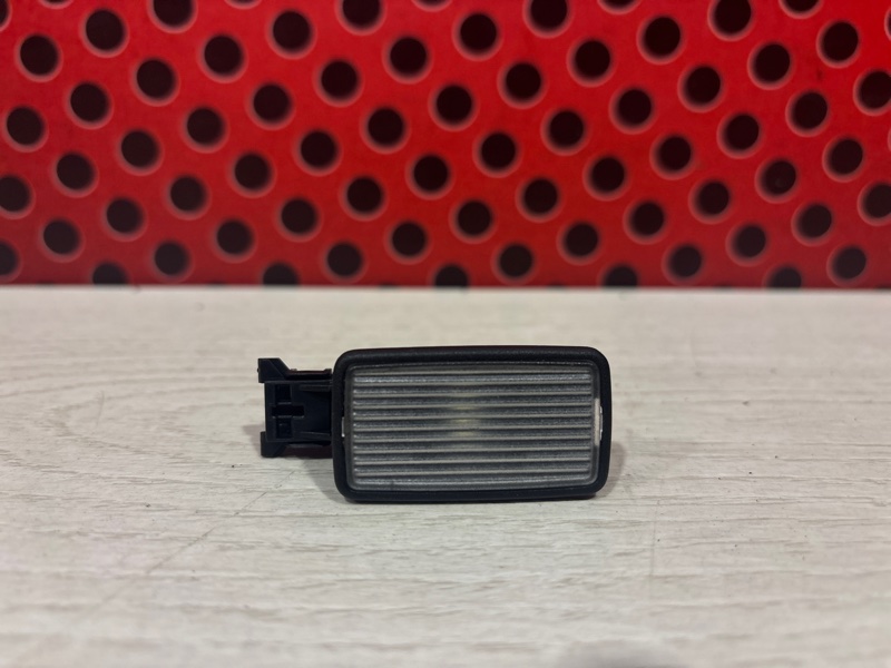 Подсветка салона Volvo XC60 2017 UZ B4204T35 31663793 контрактная