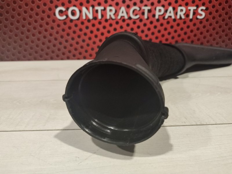 Патрубок воздушного фильтра GLS 2016 X166 М157