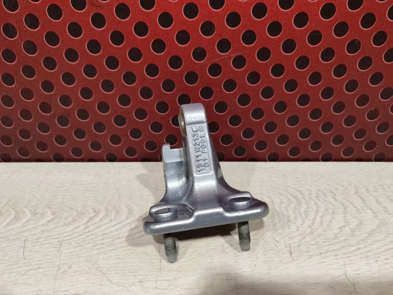 Петля двери задней левой Mercedes-Benz E-Class 2017 W213 642 A2137301902 контрактная