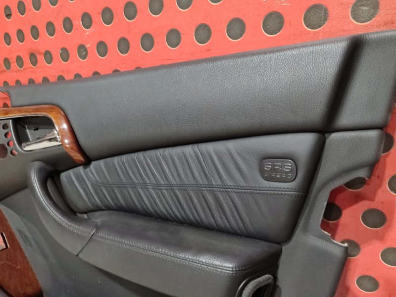 Обшивка двери передней правой (дверная карта S-Class 2003 W220