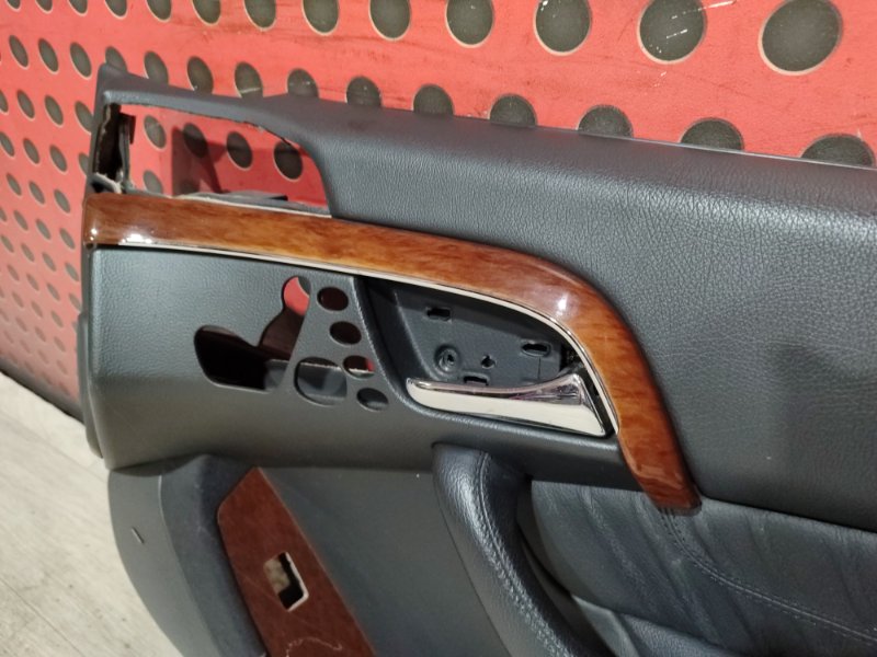 Обшивка двери передней правой (дверная карта Mercedes-Benz S-Class W220
