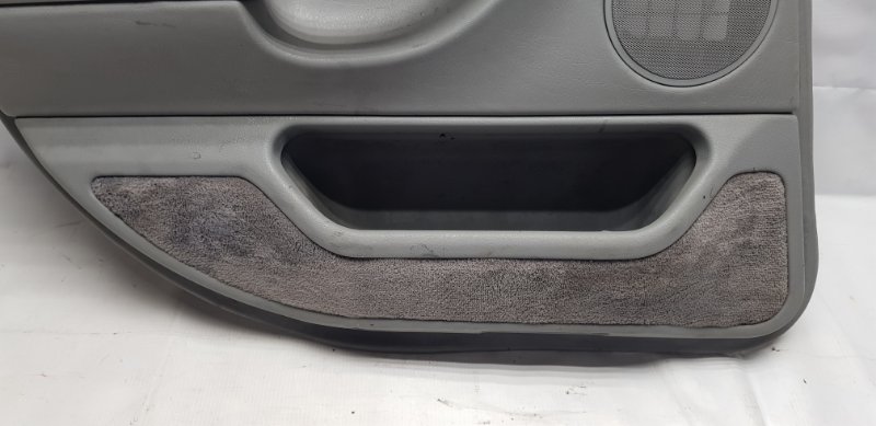 Обшивка боковой двери задняя левая 735 1995 E38