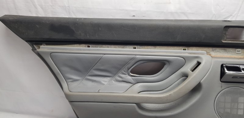 Обшивка боковой двери задняя левая BMW 735 E38