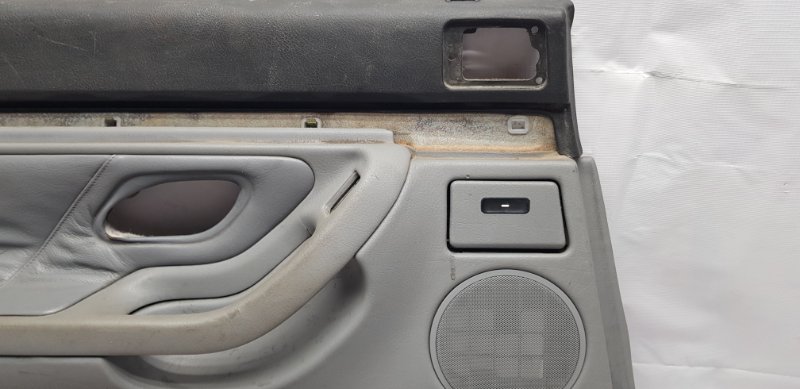 Обшивка боковой двери задняя левая 735 1995 E38