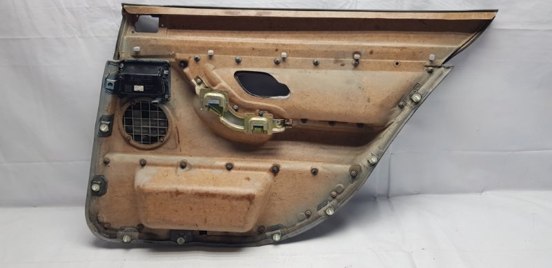 Обшивка боковой двери задняя левая 735 1995 E38