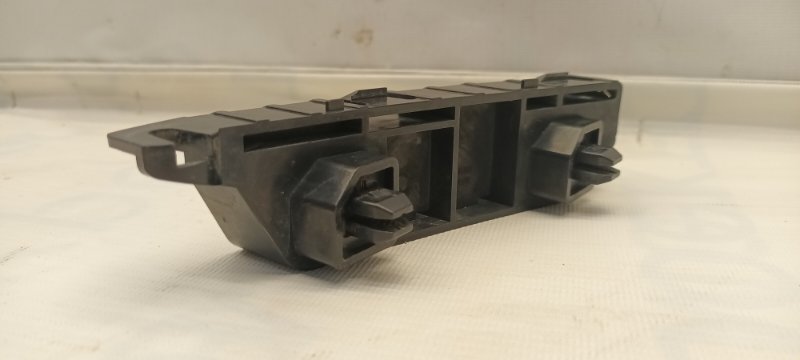 Крепление бампера переднее Fit 2001 GD1 L13A