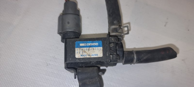 Клапан вакуумный Honda Odyssey 1995 RA-1 F22B 1362001160 Б/У