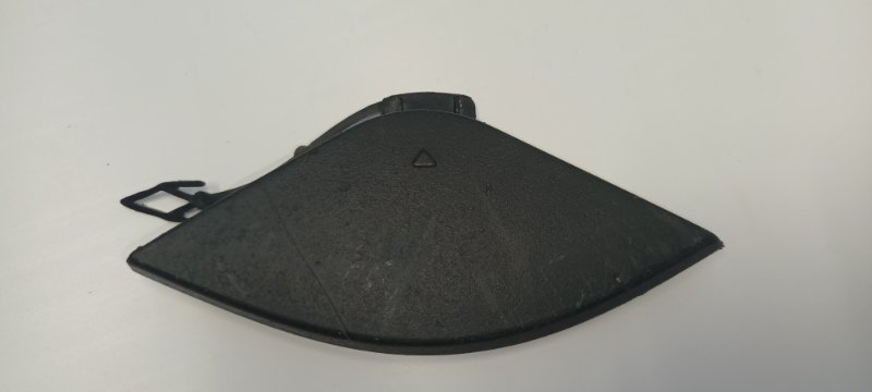 Заглушка буксировочного крюка передняя BMW X-5 2011 E-70 N54B30 5111-7222744 Б/У