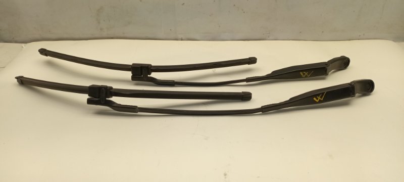 Держатель щетки стеклоочистителя передний Volkswagen Passat 2005 3B5 ACK 3B1955410C Б/У