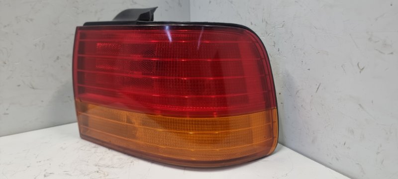 Запчасть стоп-сигнал задний правый Honda Accord 1993 CB1 G20A 043-1161 Б/У Стоп-сигнал задний правый Honda Accord 1993 CB1 G20A 043-1161 Б/У