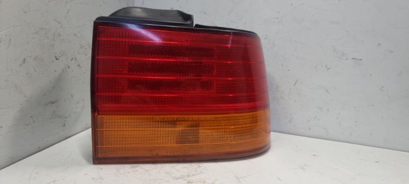 Стоп-сигнал задний правый Accord 1993 CB1 G20A Стоп-сигнал задний правый Accord 1993 CB1 G20A