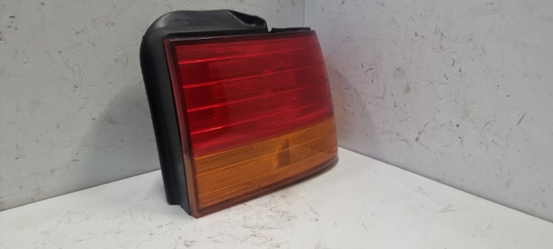 Стоп-сигнал задний правый Honda Accord CB1 G20A Стоп-сигнал задний правый Honda Accord CB1 G20A