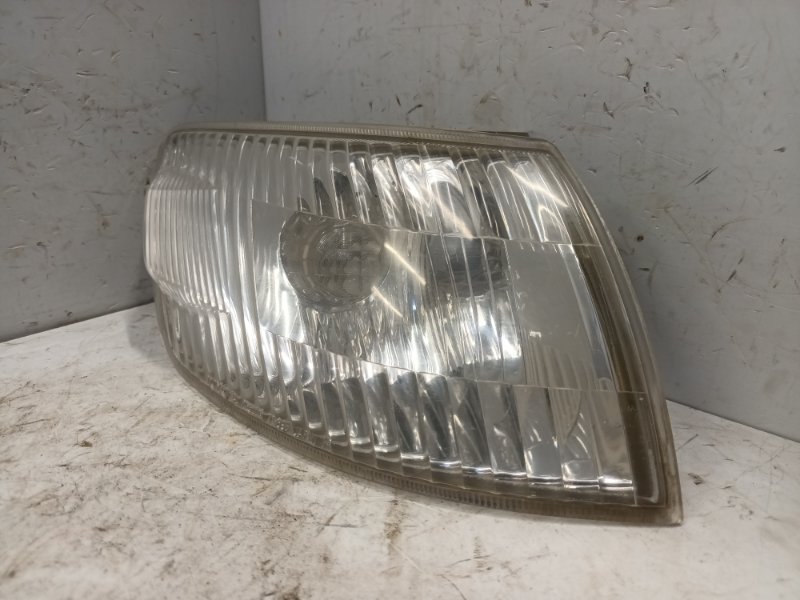 Габарит передний правый Toyota Corona Premio 2000 AT210 3SFE 20395 Б/У