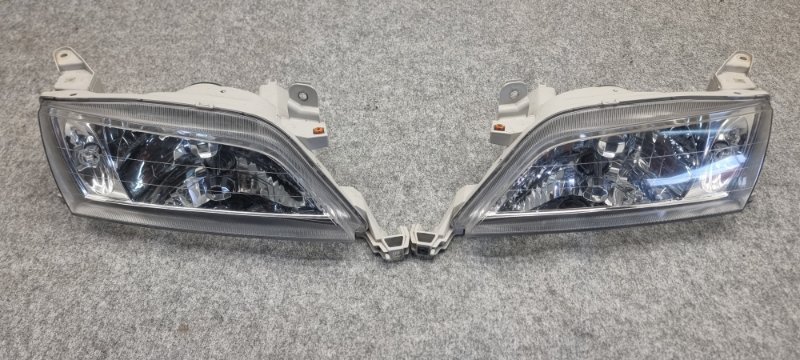Фара передняя Toyota Carina 2001 AT211 4AFE 811502B710 Б/У