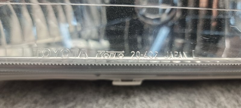 Фара передняя Carina 2001 AT211 4AFE