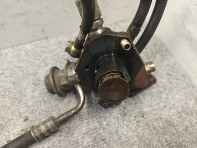 Топливный насос высокого давления Toyota Corona Premio ST210 3S-FSE Топливный насос высокого давления Toyota Corona Premio ST210 3S-FSE