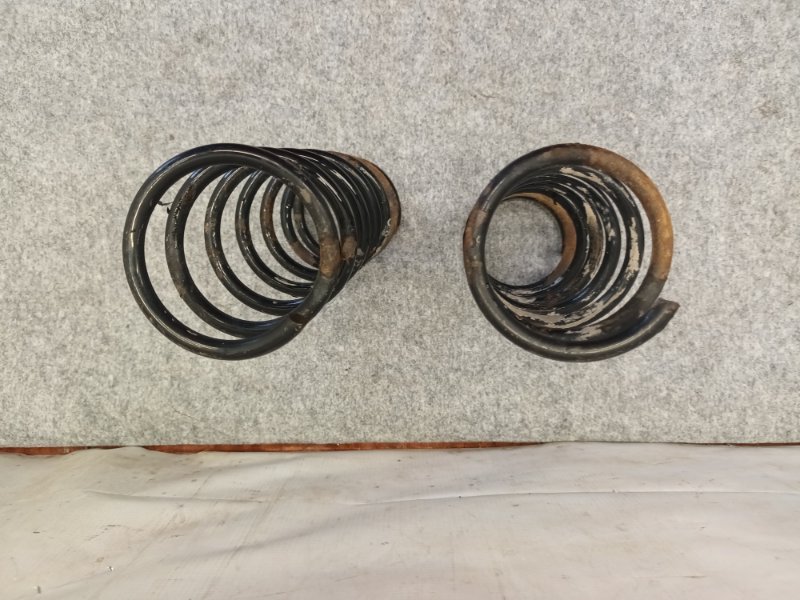 Пружина подвески задняя Mazda Demio DW3W B3