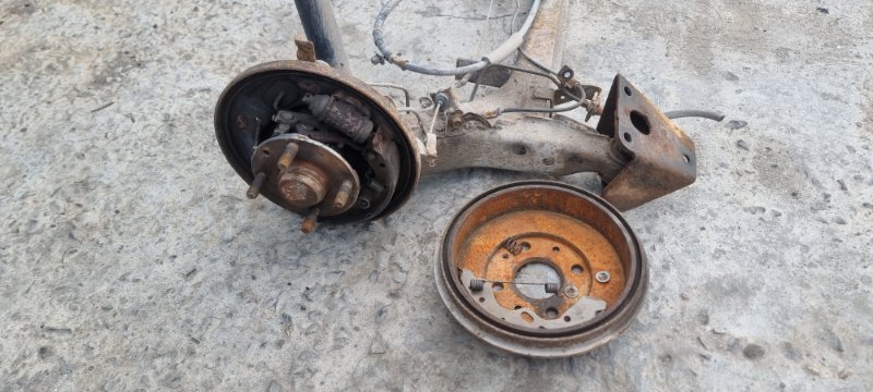 Балка подвески задняя Demio 2002 DW3W B3