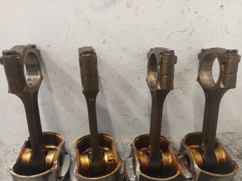 Шатун Note 2006 E11 HR16DE Шатун Note 2006 E11 HR16DE