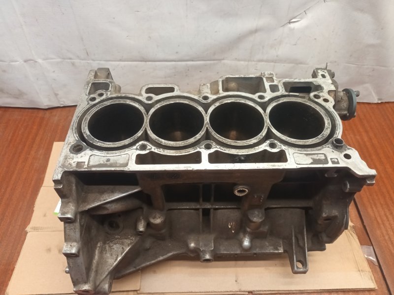 Запчасть блок цилиндров Nissan Note 2006 E11 HR16DE 11000ED01G Б/У Блок цилиндров Nissan Note 2006 E11 HR16DE 11000ED01G Б/У