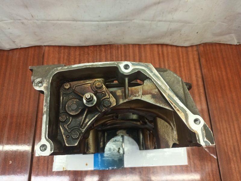 Полуподдон Nissan Note E11 HR16DE