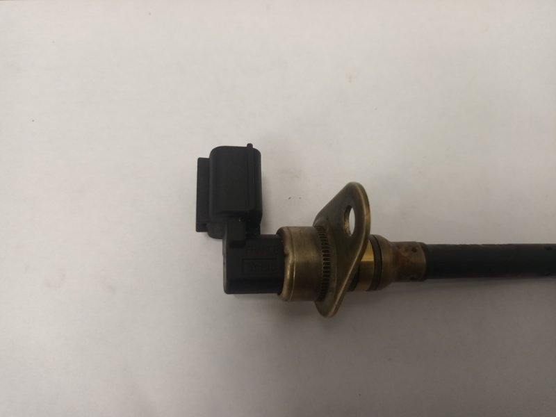 Запчасть датчик уровня масла в двигателе Nissan Note 2006 E11 HR16DE 11145BC200 Б/У Датчик уровня масла в двигателе Nissan Note 2006 E11 HR16DE 11145BC200 Б/У