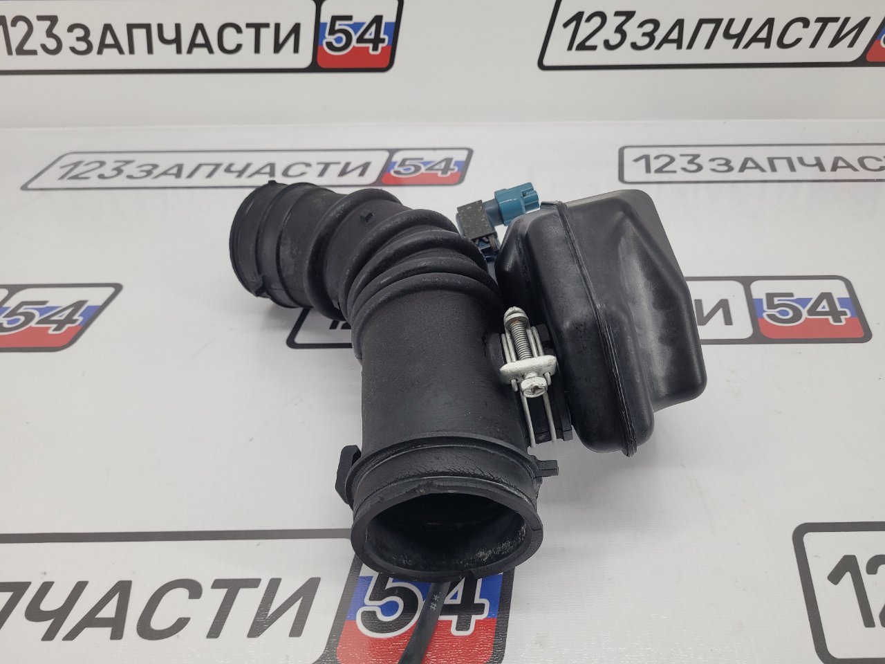 Патрубок воздушного фильтра Caldina 1998 AT211 7A-FE