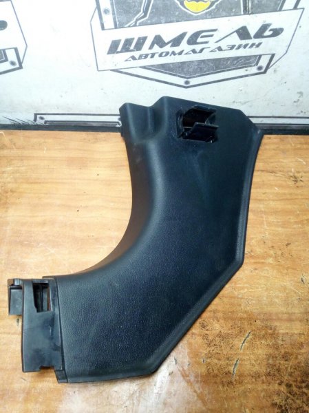 Накладка на стойку кузова передняя левая HONDA FIT GP5 LEB 83161-T5A-J01ZA контрактная