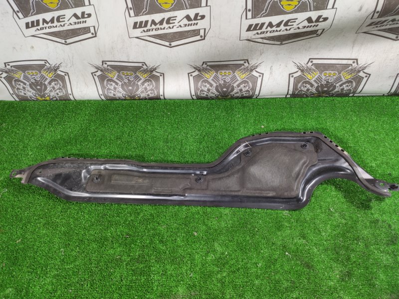 Планка под дворники FIT GP5 LEB Планка под дворники FIT GP5 LEB