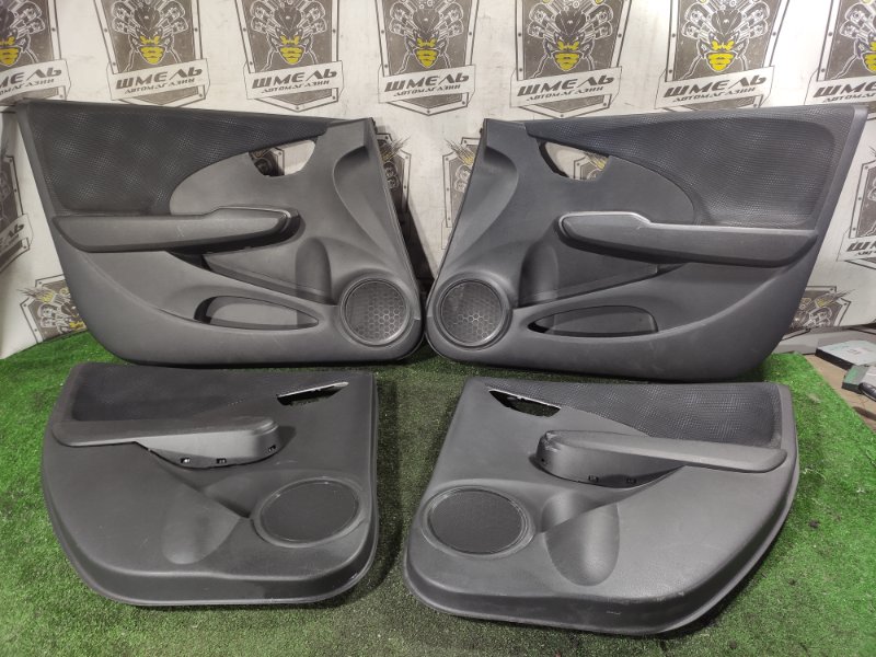 Обшивка дверей Honda Fit GP1 LDA Обшивка дверей Honda Fit GP1 LDA