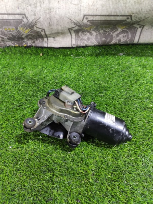 Мотор дворников передний ISUZU BIGHORN UBS26GW 6VE1 8943588382 контрактная