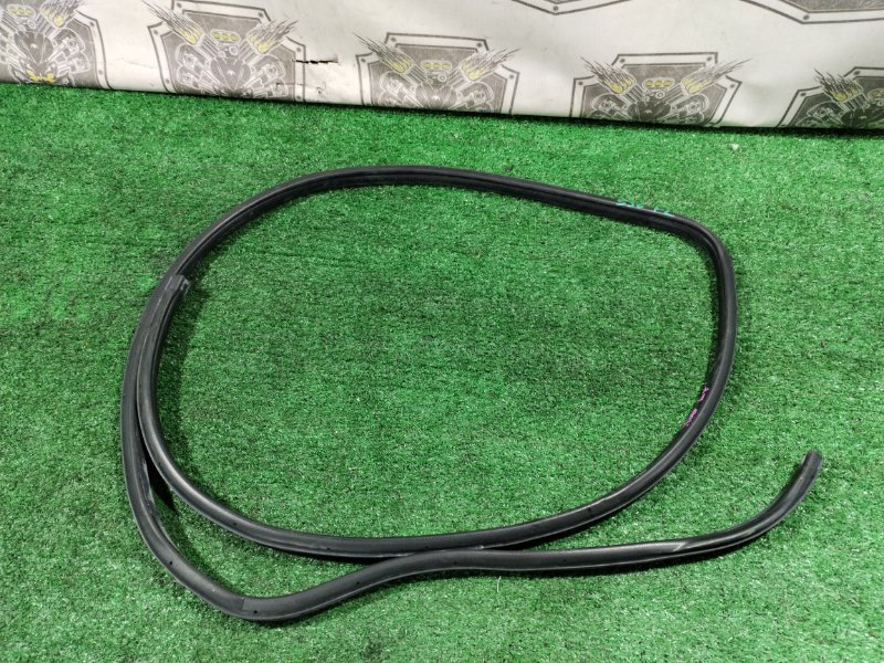 Запчасть уплотнительная резинка дверей передняя левая SUBARU FORESTER 2012-2019/ЦВЕТ 37J/ ПРОБЕГ 66 452 km SJG FA20F 63527SG010 контрактная Уплотнительная резинка дверей передняя левая SUBARU FORESTER 2012-2019/ЦВЕТ 37J/ ПРОБЕГ 66 452 km SJG FA20F 63527SG010 контрактная