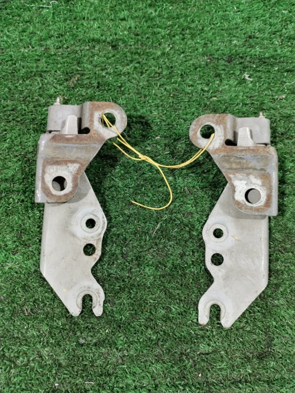 Петля капота TRIBUTE EP3W L3 Петля капота TRIBUTE EP3W L3