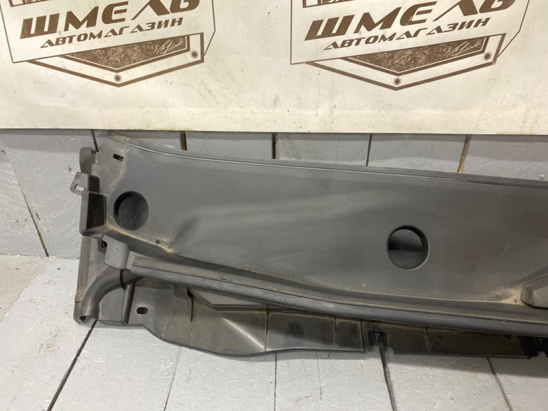 Решетка под дворники передняя NISSAN SERENA C27 MR20DD
