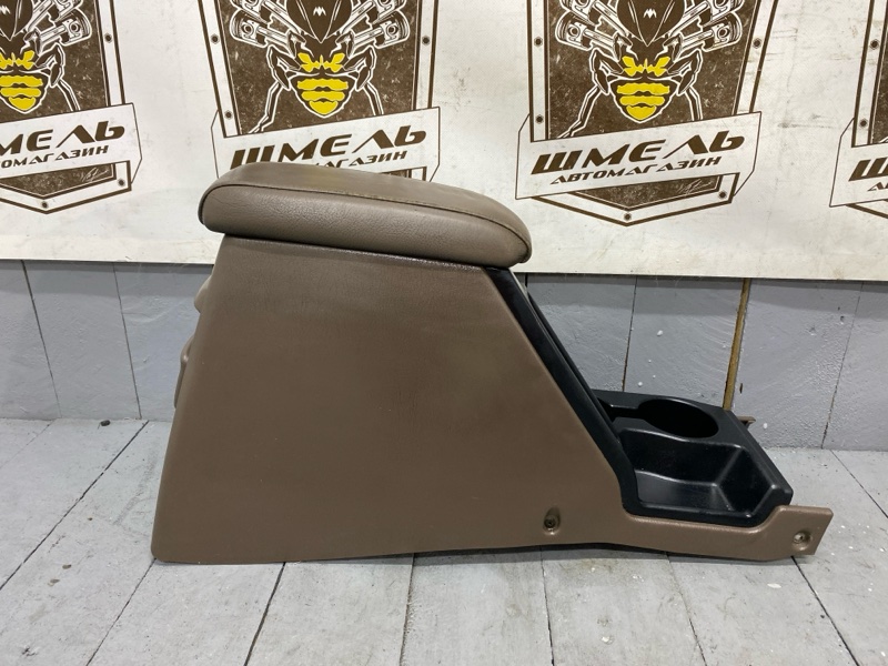 Бардачок между сиденьями TOYOTA HILUX SURF 2000/ЦВЕТ КF7/ПРОБЕГ 190482КМ KZN185W 1KZTE 5890135221E0 контрактная