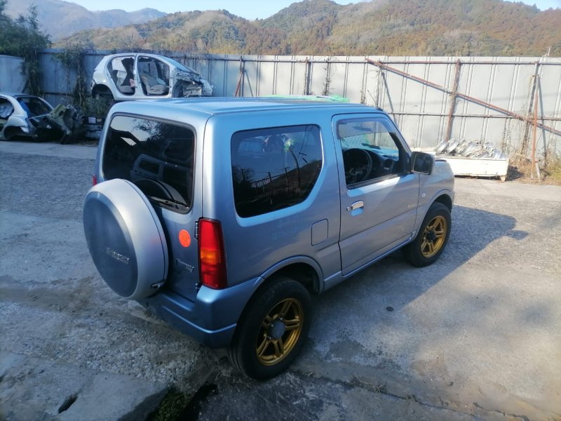 Крепление радиатора переднее левое JIMNY 2013/ЦВЕТ ZLU/ПРОБЕГ 64255КМ JB23W K6A