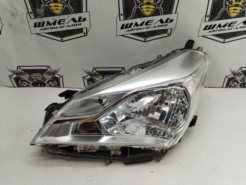 Фара передняя левая TOYOTA VITZ 2018 / ЦВЕТ 1F7 / ПРОБЕГ 60 116КМ NSP130 1NRFKE 8117052L40 контрактная