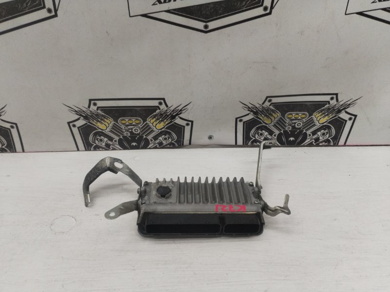 Блок управления efi TOYOTA WISH 2015/ЦВЕТ 202/ПРОБЕГ 105519КМ ZGE22W 3ZRFAE 89661-68260 контрактная
