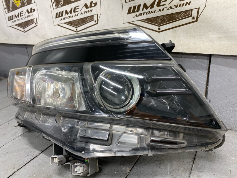 Запчасть фара передняя правая TOYOTA VOXY 2014/ ZS ЦВЕТ 202/ПРОБЕГ 69910КМ ZRR80W 3ZRFAE 8113028D20 контрактная Фара передняя правая TOYOTA VOXY 2014/ ZS ЦВЕТ 202/ПРОБЕГ 69910КМ ZRR80W 3ZRFAE 8113028D20 контрактная