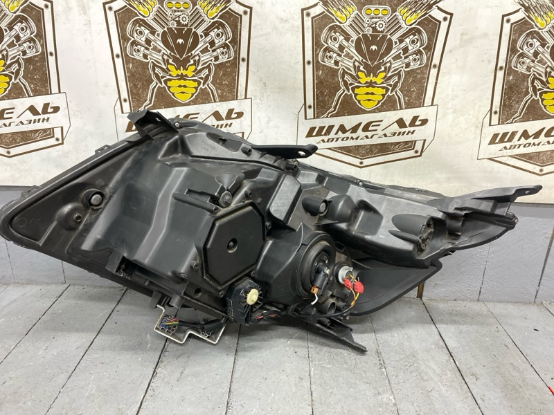 Фара передняя правая VOXY 2014/ ZS ЦВЕТ 202/ПРОБЕГ 69910КМ ZRR80W 3ZRFAE Фара передняя правая VOXY 2014/ ZS ЦВЕТ 202/ПРОБЕГ 69910КМ ZRR80W 3ZRFAE