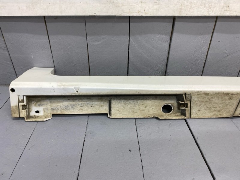 Накладка на порог левая NOAH 2015/ЦВЕТ 070/ПРОБЕГ 98215КМ ZWR80 2ZRFXE Накладка на порог левая NOAH 2015/ЦВЕТ 070/ПРОБЕГ 98215КМ ZWR80 2ZRFXE