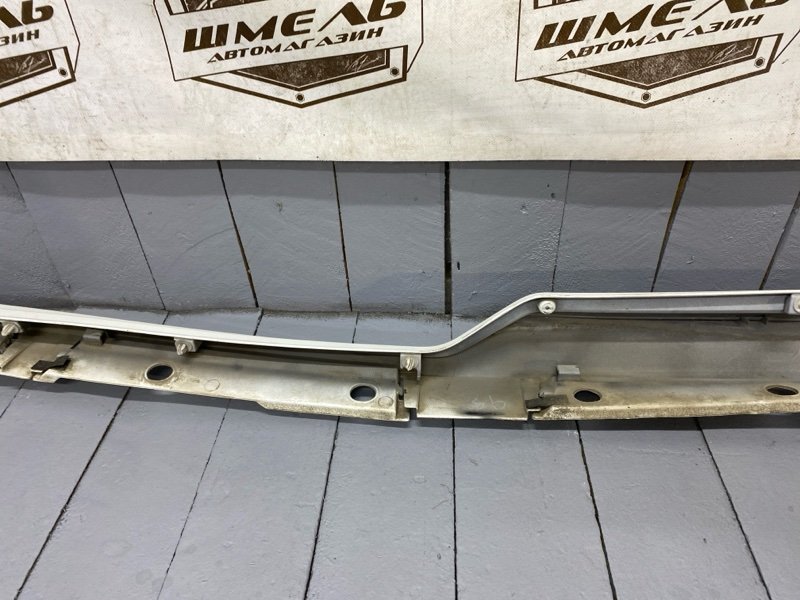 Накладка на порог левая NOAH 2015/ЦВЕТ 070/ПРОБЕГ 98215КМ ZWR80 2ZRFXE Накладка на порог левая NOAH 2015/ЦВЕТ 070/ПРОБЕГ 98215КМ ZWR80 2ZRFXE