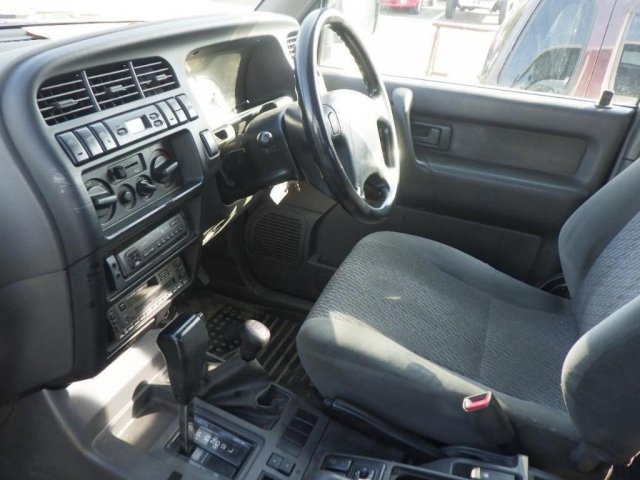 Трос капота BIGHORN 1996/ЦВЕТ 751/ПРОБЕГ 154399КМ UBS69DW 4JG2