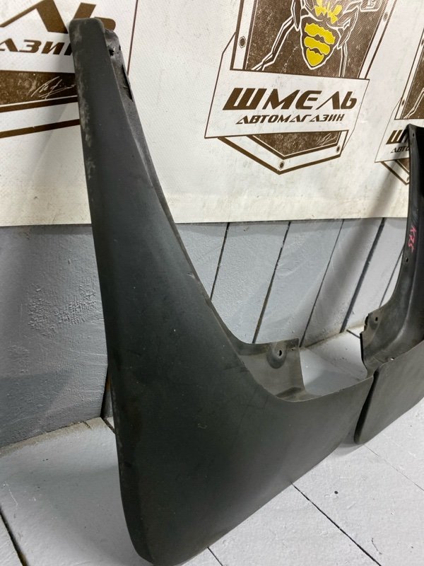 Брызговики комплект передние BIGHORN 1996/ЦВЕТ 751/ПРОБЕГ 154399КМ UBS69DW 4JG2