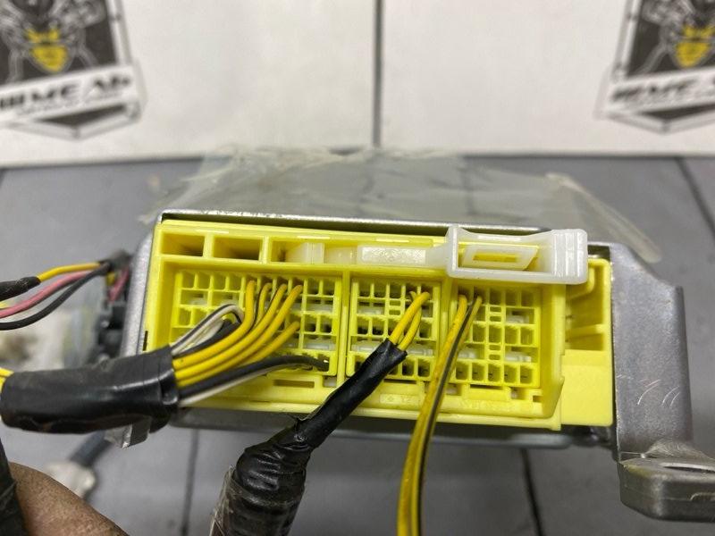 Блок управления airbag TOYOTA COROLLA FIELDER ZRE142 2ZRFE