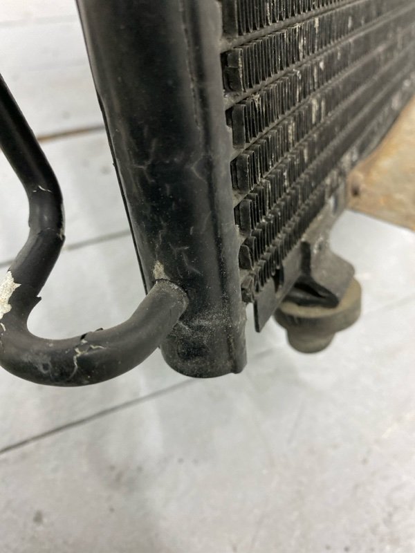 Радиатор кондиционера BIGHORN 1996/ЦВЕТ 751/ПРОБЕГ 154399КМ UBS69DW 4JG2