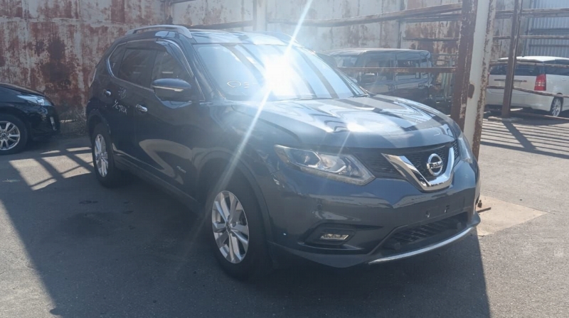 Дверь передняя левая X-TRAIL 2015/ЦВЕТ RAQ/ПРОБЕГ 42726КМ HNT32 MR20DD