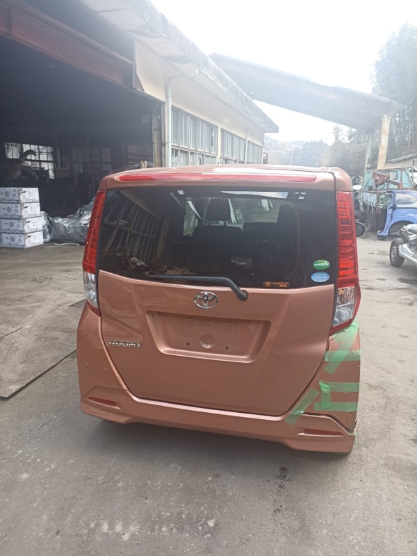 Ступица задняя левая ROOMY 2018/ЦВЕТ T33/ПРОБЕГ 28026КМ M900A 1KRFE