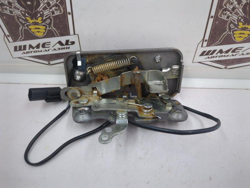 Замок двери левый G-Class W464 Замок двери левый G-Class W464